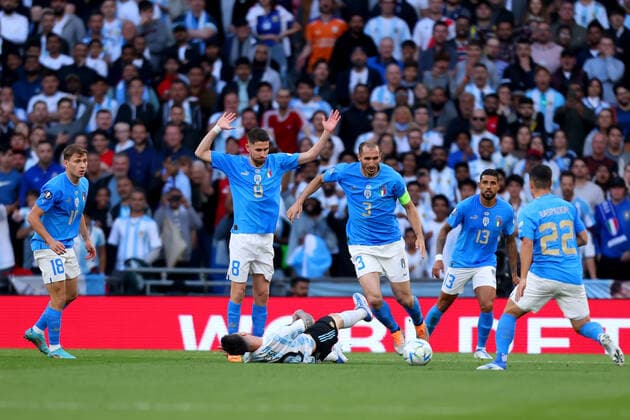 1st June 2022; Wembley Stadium, London, England : CONBEMOL-UEFA CHAMPIONS CUP - FINALISSIMA, Italy versus Argentina: Lionel Messi of Argentina is brought down by Jorginho of Italy  ActionPlus12395586 ShaunxBrooks