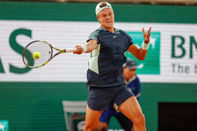 01 06 2022, Tennis, French Open 2022 Roland Garros, FRA, Paris, Roland Garros Image v l Holger Rune DK Copyright: HMBxMedia AntonioxBorga