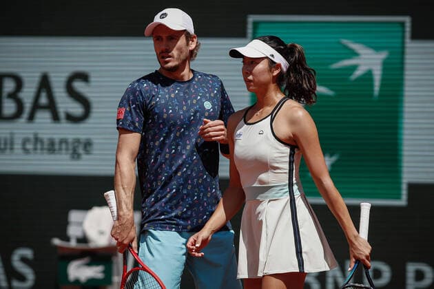Ena SHIBAHARA (JPN) et Wesley KOOLHOF (NED) contre Ulrikke EIKERI (NOR) et Joran VLIEGEN (BEL) TENNIS : Roland Garros 2022 - Finale Double Mixte - 02 06 2022 AurelienMorissard Panoramic 