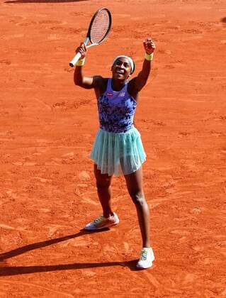Mandatory Credit: Photo by Javier Garcia Shutterstock (12960006ad) Coco Gauff celebrates winning her semi final French Open Tennis, Day 12, Roland Garros, Paris, France - 02 Jun 2022 French Open Tennis, Day 12, Roland Garros, Paris, France - 02 Jun 2022  Copyright: xJavierxGarcia Shutterstockx 12960006ad