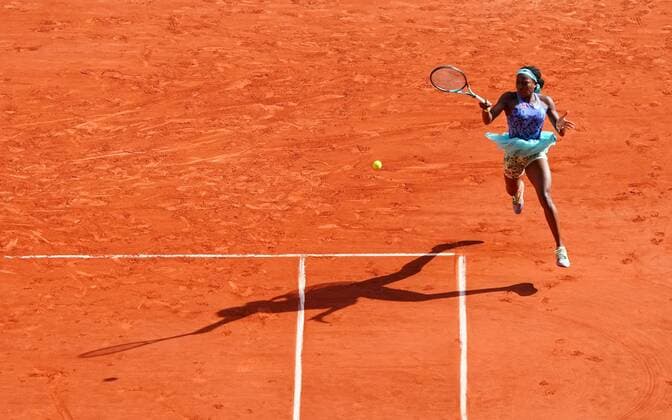 Mandatory Credit: Photo by Javier Garcia Shutterstock (12960006ai) Coco Gauff in semi final action French Open Tennis, Day 12, Roland Garros, Paris, France - 02 Jun 2022 French Open Tennis, Day 12, Roland Garros, Paris, France - 02 Jun 2022  Copyright: xJavierxGarcia Shutterstockx 12960006ai