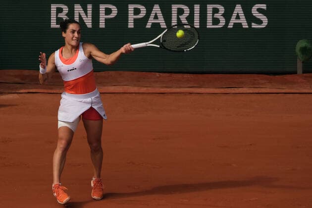 June 2, 2022, PARIS, France: MARTINA TREVISAN of Spain return the ball to COCO GAUFF of United States during the semi final of the French Open 2022, Grand Slam tennis womenÃ¢â‚¬â ¢s tournament at the Roland Garros Stadium - Paris France..Coco Gauff won : 6:3 6:1 qualify for the tournament final PARIS France - ZUMAp119 20220602_zaf_p119_047 Copyright: xPierrexSteveninx