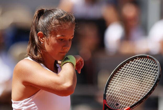(220603) -- PARIS, June 3, 2022 -- Daria Kasatkina reacts during the women s singles semifinal between Iga Swiatek of Poland and Daria Kasatkina of Russia at the French Open tennis tournament at Roland Garros in Paris, France, June 2, 2022. ) (SP)FRANCE-PARIS-TENNIS-ROLAND GARROS-FRENCH OPEN-WOMEN S SINGLES SEMIFINAL GaoxJing 
