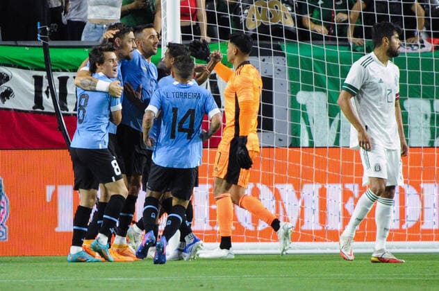 Players of Uruguay celebrante a goal by Matias Vecino during an International Friendly, Länderspiel, Nationalmannschaft soccer match between the national teams of Mexico and Uruguay at the Phoenix University stadium in Glendale, USA, 02 June 2022. Mexico vs. Uruguay !ACHTUNG: NUR REDAKTIONELLE NUTZUNG!  Copyright: xMaxxSimbronx AME4340 20220603-91fc21c0aaff2a880fec7466c68b93b851b344d0