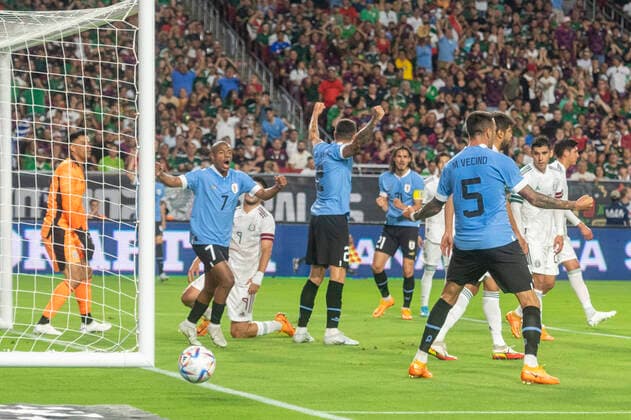 June 2, 2022, Glendale, Arizona, USA: UruguayÃ¢â‚¬â ¢s Nicolas De La Cruz (7), Jose Maria Gimenez (2), and Matias Vecino (5) celebrate after Vecino (5) scores a goal in the first half Thursday, June 02, 2022, at State Farm Stadium in Glendale, Arizona. Mexico lost 0-3 against Uruguay in the Mexico U.S. Tour. Glendale USA - ZUMAb166 20220602_zap_b166_001 Copyright: xJeffxBrownx