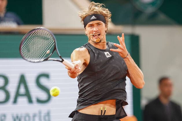 03 06 2022, Tennis, French Open 2022 Roland Garros, FRA, Paris, Roland Garros picture v li Alexander Zverev GER Copyright: HMBxMedia AntonioxBorga
