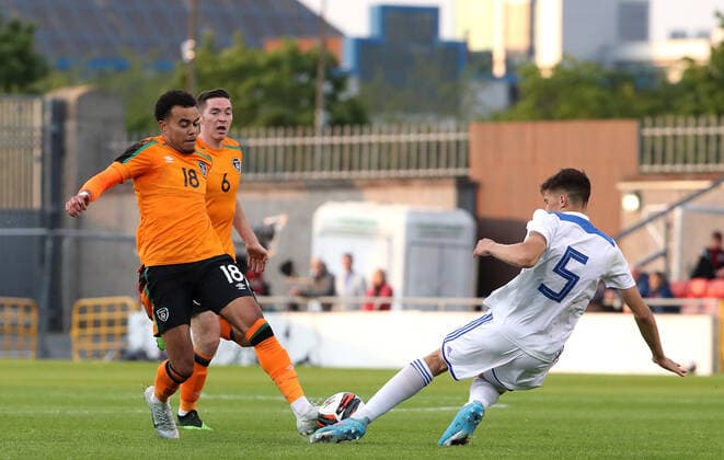 UEFA Under 21 European Championship, EM, Europameisterschaft Qualifier, Tallaght Stadium, Dublin 3 6 2022 Republic of Ireland vs Bosnia & Herzegovina Ireland s Tyreik Wright and Tarik Maharemovic of Bosnia and Herzegovina Tyreik Wright and Tarik Maharemovic 3 6 2022  Copyright: x INPHO BryanxKeanex INP10324