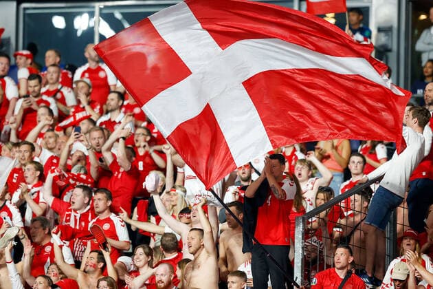 Parc des Princes, Paris 03 June 2022 UEFA Nations League France Denmark v l , Denmark fans cheer jubilant after end of match Copyright: AntonioxBorga