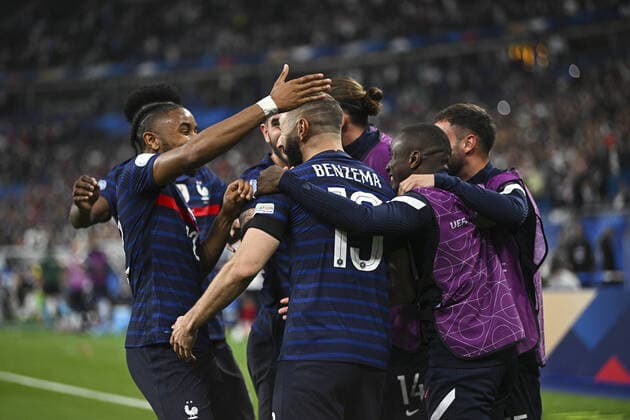 joie des joueurs de l equipe de FRance apres le but de Karim Benzema (France) FOOTBALL : France vs Danemark - Ligue des Nations - 03 06 2022 JBAutissier Panoramic 