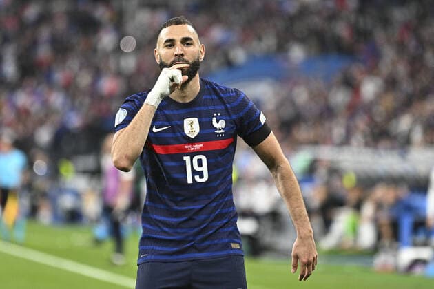 joie des joueurs de l equipe de FRance apres le but de Karim Benzema (France) FOOTBALL : France vs Danemark - Ligue des Nations - 03 06 2022 JBAutissier Panoramic 