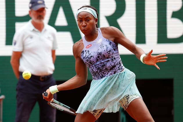 04 06 2022, Tennis, French Open 2022 Roland Garros Final Women Singles Iga Swiatek POL Coco Gauff USA , FRA, Paris, Roland Garros Picture v li Coco Gauff USA Copyright: HMBxMedia AntonioxBorga