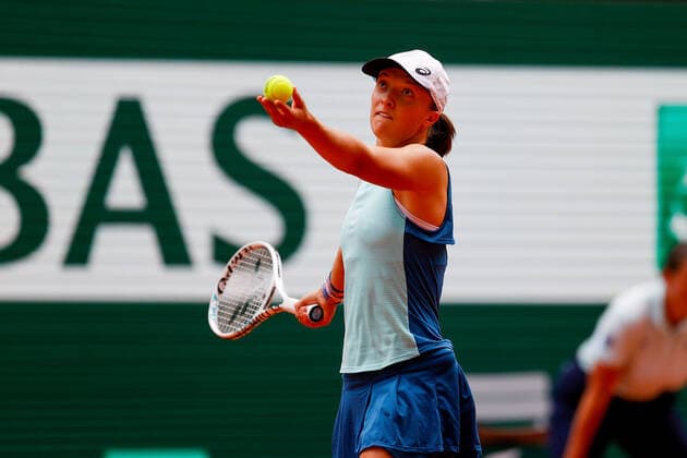04 06 2022, Tennis, French Open 2022 Roland Garros Final Women Singles Iga Swiatek POL Coco Gauff USA , FRA, Paris, Roland Garros Picture v li Iga Swiatek POL Copyright: HMBxMedia AntonioxBorga