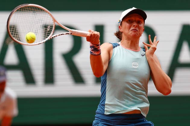 04 06 2022, Tennis, French Open 2022 Roland Garros Final Women Singles Iga Swiatek POL Coco Gauff USA , FRA, Paris, Roland Garros Picture v li Iga Swiatek POL Copyright: HMBxMedia AntonioxBorga