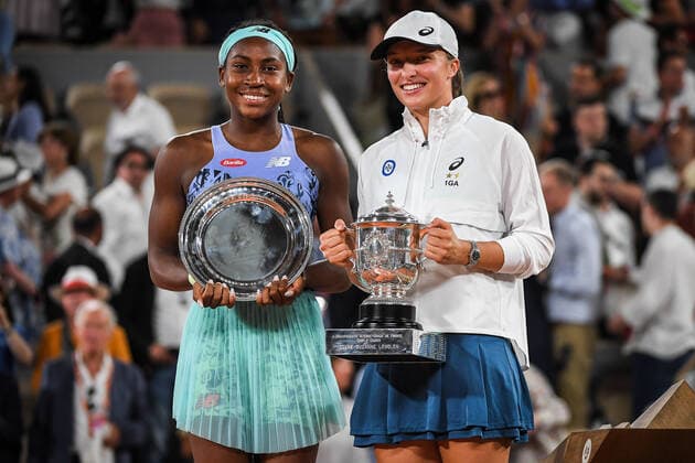 June 4, 2022, Paris, France, France: Coco GAUFF of United States with Iga SWIATEK of Poland during the Day fourteen of Roland-Garros 2022, French Open 2022, Grand Slam tennis tournament at the Roland-Garros stadium on June 04, 2022 in Paris, France. Paris France - ZUMAm308 20220604_zsp_m308_013 Copyright: xMatthieuxMirvillex
