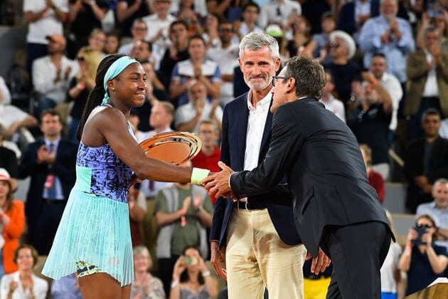Fin du match - Coco Gauff ( USA ) - Mats Wilander - Gilles Moretton ( fft president ) TENNIS : Roland Garros 2022 - Internationaux de France - 04 06 2022 FedericoPestellini Panoramic 