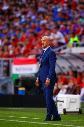 Fußball, Nations League, England - Ungarn Hungary v England UEFA Nations League Marco Rossi manager of Hungary during the UEFA Nations League match between England and Hungary at the Puskas Stadium, Budapest Content Not Available For UK Newspapers Copyright: xPaulxChestertonx FIL-16979-0056 UK Newspapers OUT