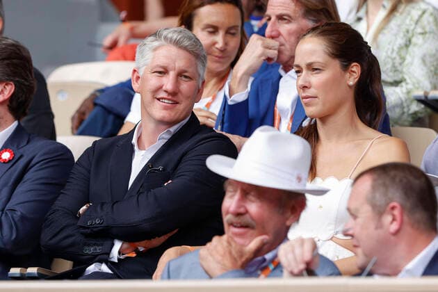 French Open Paris, Roland Garros, Bastian Schweinsteiger and wife Ana Ivanovic in the VIP box Tennis Australian Open 2022 Grand Slam French Open Paris, Roland Garros 4 June 2022 Copyright: xJuergenxHasenkopfx