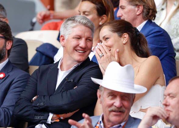 French Open Paris, Roland Garros, Bastian Schweinsteiger and wife Ana Ivanovic in the VIP box Tennis Australian Open 2022 Grand Slam French Open Paris, Roland Garros 4 June 2022 Copyright: xJuergenxHasenkopfx