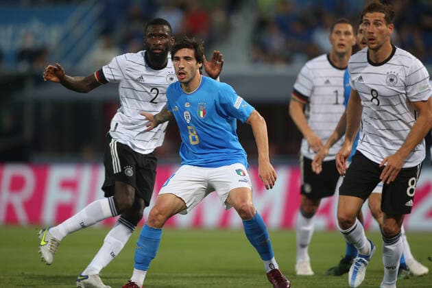 Fußball, Nations League, Italien - Deutschland Italy - 04.06.2022: ANTONIO RUDIGER (GERMANY), SANDRO TONALI (ITALY) in action during the UEFA Nations league 2023 football match between Italy vs Germany at Stadio Dall™Ara in Bologna on 04 june 2022.  Copyright: xMarcoxIacobuccix xipa-agency.netx xMarcoxIacobuccix 0