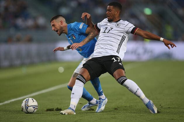 Fußball, Nations League, Italien - Deutschland Italy - 04.06.2022: CRISTIANO BIRAGHI (ITALY), BENJAMIN HENRICHS (GERMANY) in action during the UEFA Nations league 2023 football match between Italy vs Germany at Stadio Dall™Ara in Bologna on 04 june 2022.  Copyright: xMarcoxIacobuccix xipa-agency.netx xMarcoxIacobuccix 0