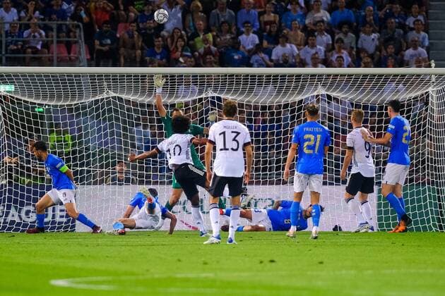 Goal chance for Serge Gnabry Germany, 10 , ITA, Italy vs Germany, Football, Uefa Nations League, Matchday 1, Season 2022, 04 06 2022, ITA, Italy vs Germany, Football, Nations League, Matchday 1, Season 2022, 04 06 2022 Bologna Copyright: xEibner-Pressefotox EP_EER