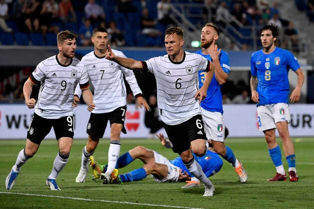 Sport Bilder des Tages Joshua Kimmich of Germany celebrates after scoring the goal of 1-1 during the Uefa Nations League group 3 football match between Italy and Germany at Renato Dall Ara stadium in Bologna (Italy), June 4th, 2022. Photo Andrea Staccioli Insidefoto andreaxstaccioli