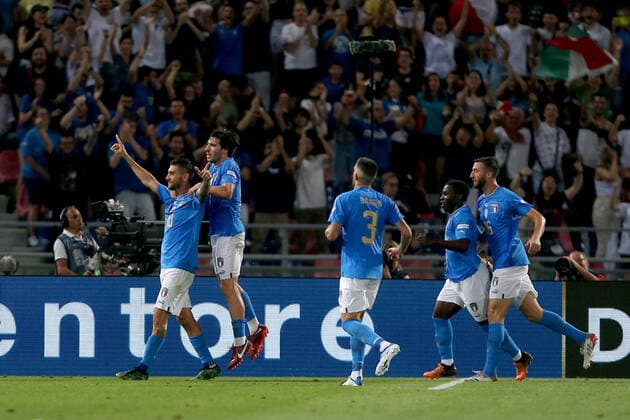 04 06 2022, Bologna, Italy, Renato Dall Ara , Italy vs Germany UEFA Nations League Path A Group 2, Lorenzo Pellegrini Italy goal celebration, cheers after his goal to 1 0 Photo H Langer Bologna Renato Dall Ara Emilia Romagna Italy  541_ITAGER20220604_068 Langer-541