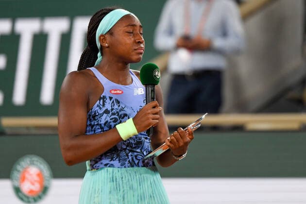 Roland Garros 2022 PARIS, IF - 04.06.2022: ROLAND GARROS 2022 - Coco Gauff after losing a tennis match against Iga Swiatek valid for the final of the Roland Garros 2022 women& 39;s tournament held in Paris, France. Swiatek won 2-0 (6-1 6-3) (Photo: Richard Callis Fotoarena) x2216220x  RichardxCallis