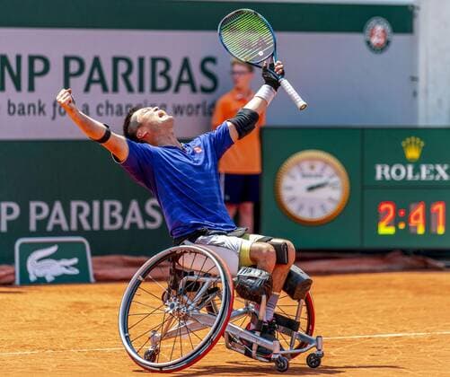 Sport Bilder des Tages Tennis: French Open Shingo Kunieda of Japan celebrates after defeating Gustavo Fernandez of Argentina in the men s wheelchair singles final at the French Open tennis tournament in Paris on June 4, 2022.  A14AA0001297327P