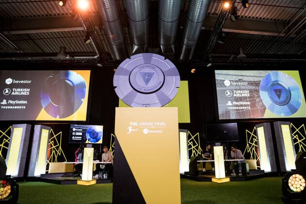 VBL Grand Final by bevestor 05 06 2022 The championship trophy of the VBL Virtual Bundesliga Grand Final by bevestor, Cologne, XPOST Copyright: xBEAUTIFULxSPORTS Wunderlx
