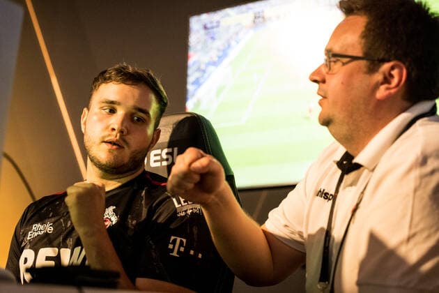 VBL Grand Final by bevestor 05 06 2022 Tim TheStrxngeR Katnawatos 1 FC Koeln celebrates victory and entry into the quarterfinals Virtual Bundesliga Grand Final by bevestor, Koeln, XPOST Copyright: xBEAUTIFULxSPORTS Wunderlx