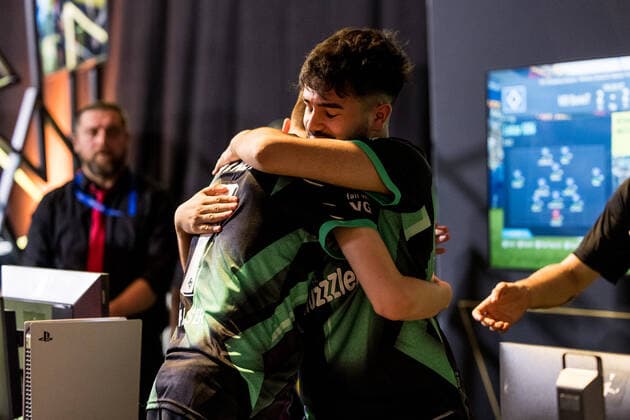 VBL Grand Final by bevestor 05 06 2022 Ali PredatorFIFA Oskoui Rad Werder Bremen and Jamie SVW Chaser Bartel Werder Bremen together celebrate their entry into the quarterfinals Virtual Bundesliga Grand Final by bevestor, Koeln, XPOST Copyright: xBEAUTIFULxSPORTS Wunderlx