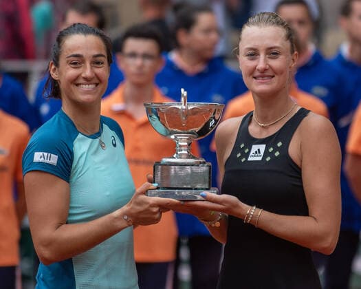 Roland Garros 2022 PARIS, IF - 05.06.2022: ROLAND GARROS 2022 - Caroline Garcia and Kristina Mladenovic celebrate with cup after winning women& 39;s doubles tournament at Roland Garros 2022 after winning tennis match against Coco Gauff and Jessica Pegula 2-1 (2-6 6-3 6-2) (Photo: Richard Callis Fotoarena) x2216515x  RichardxCallis