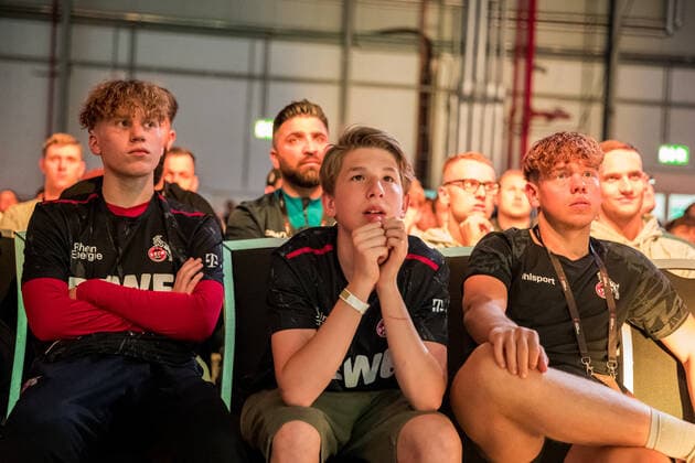 VBL Grand Final by bevestor 05 06 2022 The fans in Cologne feverish with Virtual Bundesliga Grand Final by bevestor, Cologne, XPOST Copyright: xBEAUTIFULxSPORTS Wunderlx