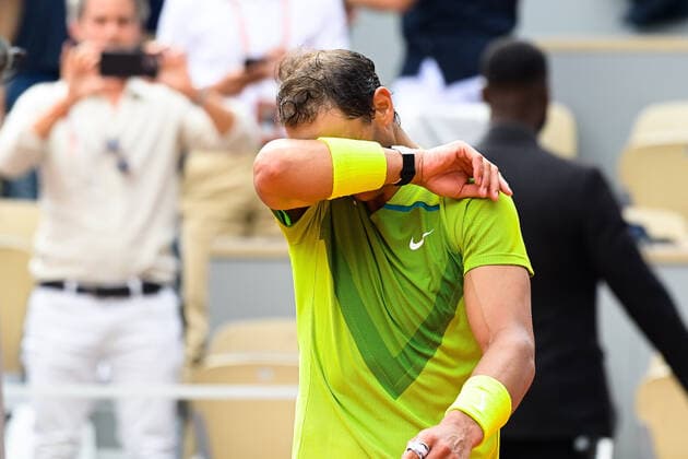 Attitude - Joie de Rafael Nadal ( Espagne ) en fin du match TENNIS : Roland Garros 2022 - Internationaux de France - 05 06 2022 FedericoPestellini Panoramic 