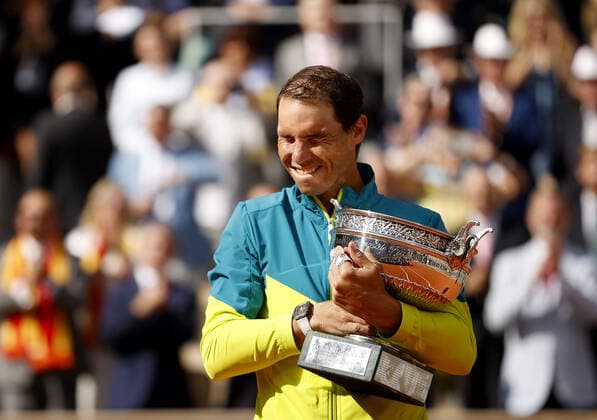 Mandatory Credit: Photo by Ella Ling Shutterstock (12959954l) Rafael Nadal of Spain celebrates with the trophy French Open Tennis, Day 15, Roland Garros, Paris, France - 05 Jun 2022 French Open Tennis, Day 15, Roland Garros, Paris, France - 05 Jun 2022  Copyright: xEllaxLing Shutterstockx 12959954l