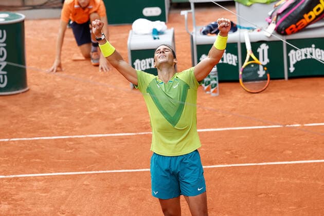 05 06 2022, Tennis, French Open 2022 Roland Garros, FRA, Paris, Roland Garros final men singles Rafael Nadal ESP Casper Ruud NOR picture from left Rafael Nadal ESP cheering after end of match Copyright: HMBxMedia AntonioxBorga