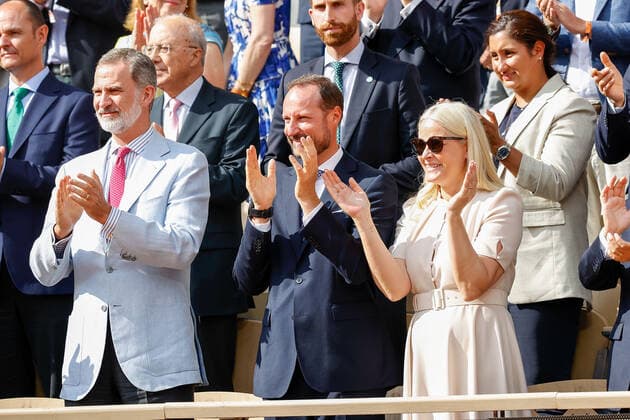 05 06 2022, Tennis, French Open 2022 Roland Garros, FRA, Paris, Roland Garros Final Men Singles Rafael Nadal ESP Casper Ruud NOR Picture f li Felipe VI King of Spain, Prince Haakon with wife Mette Marit, applauding Copyright: HMBxMedia AntonioxBorga