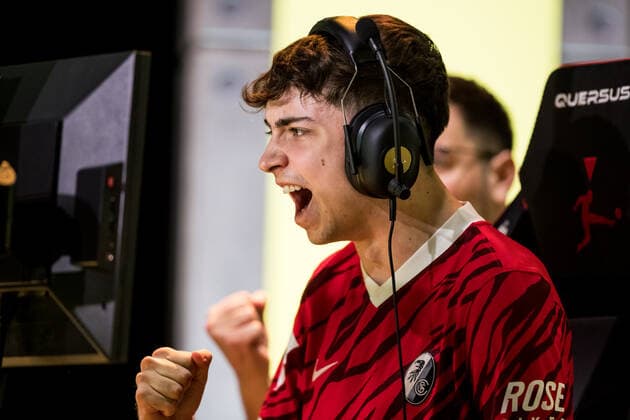 VBL Grand Final by bevestor 05 06 2022 Dylan DullenMIKE Neuhausen SC Freiburg NEO cheers Virtual Bundesliga Grand Final by bevestor, Koeln, XPOST Copyright: xBEAUTIFULxSPORTS Wunderlx