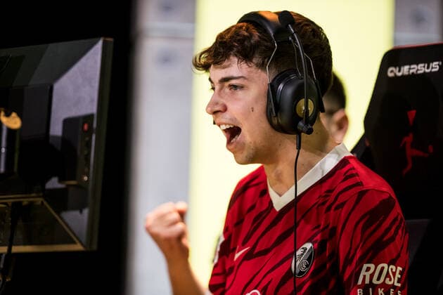 VBL Grand Final by bevestor 05 06 2022 Dylan DullenMIKE Neuhausen SC Freiburg NEO cheers Virtual Bundesliga Grand Final by bevestor, Koeln, XPOST Copyright: xBEAUTIFULxSPORTS Wunderlx