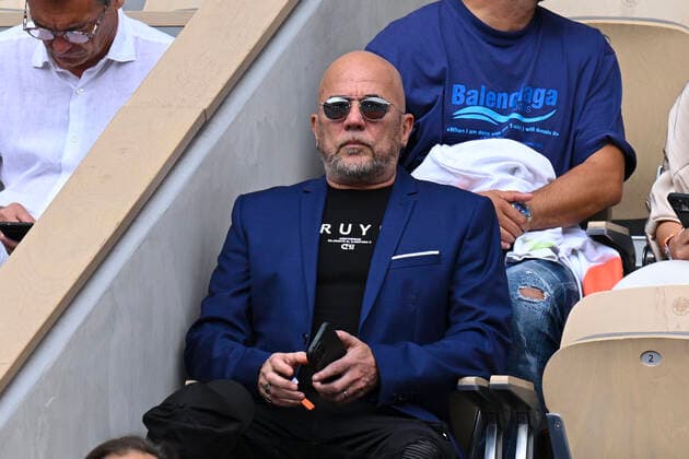 PAscal Obispo CELEBRITIES : Roland Garros 2022 - Finale Simple Messieurs - 05 06 2022 JBAutissier Panoramic 
