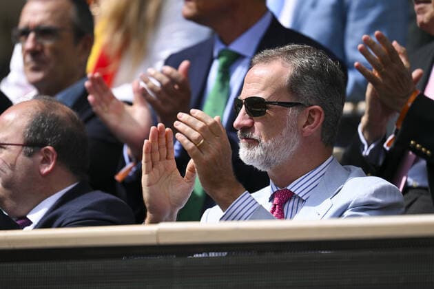 Felipe VI roi d Espagne CELEBRITIES : Roland Garros 2022 - Finale Simple Messieurs - 05 06 2022 JBAutissier Panoramic 