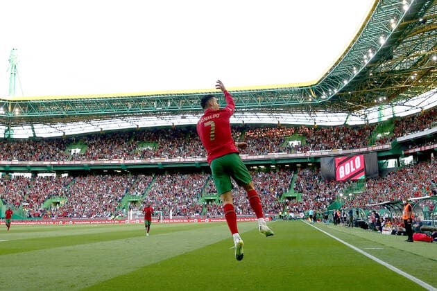 Sport Bilder des Tages Fußball, Nations League, Portugal - Schweiz Portugal v Switzerland: UEFA Nations League - League Path Group 2 Cristiano Ronaldo of Portugal celebrates after scoring a goal during the UEFA Nations League, league A group 2 match between Portugal and Switzerland at the Jose Alvalade stadium in Lisbon, Portugal, on June 5, 2022. Lisbon Portugal  Copyright: xPedroxFiuzax originalFilename:fiuza-portugal220605_npl8f.jpg
