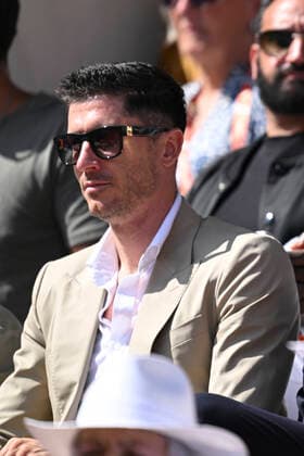 Tennis, French Open, Finale, Damen, Robert Lewandoski unter den Zuschauern Robert Lewandowski CELEBRITIES : Roland Garros 2022 - Finale Simple Messieurs - 05 06 2022 JBAutissier Panoramic 