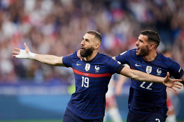 France v Denmark: UEFA Nations League - League Path Group 1 Karim Benzema (Real Madrid) of France celebrates with Theo Hernandez (AC Milan) after scoring his sides first goal during the UEFA Nations League League A Group 1 match between France and Denmark at Stade de France on June 3, 2022 in Paris, France. Paris France  Copyright: xJosexBretonx originalFilename:breton-francevd220603_nplBf.jpg