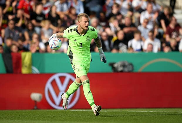 03 06 2022, Football, U21 International, European Championship Qualification, Group Stage, Matchday 10, Germany Hungary, at Stadion an der Bremer Brücke Osnabrück Goalkeeper Nico Mantl Germany DFL and DFB regulations prohibit any use of photographs as image sequences and or quasi video