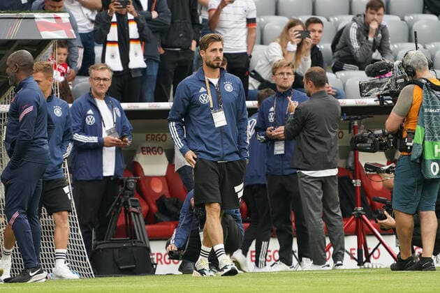 Goalkeeper Kevin Trapp Eintracht Frankfurt first to step onto the Allianz Arena pitch Munich 07 06 2022 Germany vs England, Allianz Arena, Nations League A 2 matchday