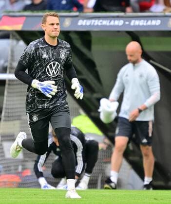 07 06 2022 UEFA Nations League international match Germany Germany gg England United Kingdom Manuel Neuer 1, Germany warming up warm up