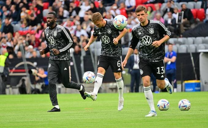07 06 2022 UEFA Nations League international match Germany Germany gg England United Kingdom from left Antonio Rüdiger Ruediger 2, Germany Joshua Kimmich 6, Germany Thomas Müller Mueller 13, Germany warming up warm up