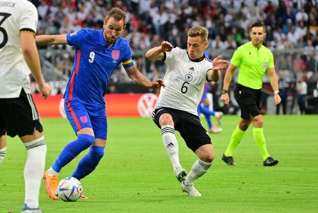 07 06 2022 UEFA Nations League international Germany Germany gg England United Kingdom Harry Kane 9, England, left Joshua Kimmich 6, Germany